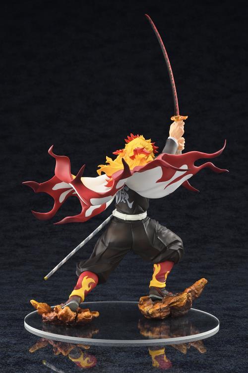 Demon Slayer: Kimetsu no Yaiba Kyojuro Rengoku 1/8 Scale Figure