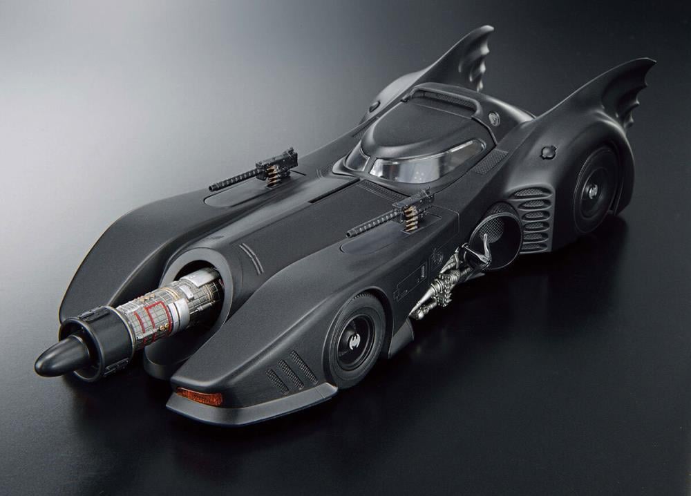 Batman (1989) Batmobile 1/35 Scale Model Kit