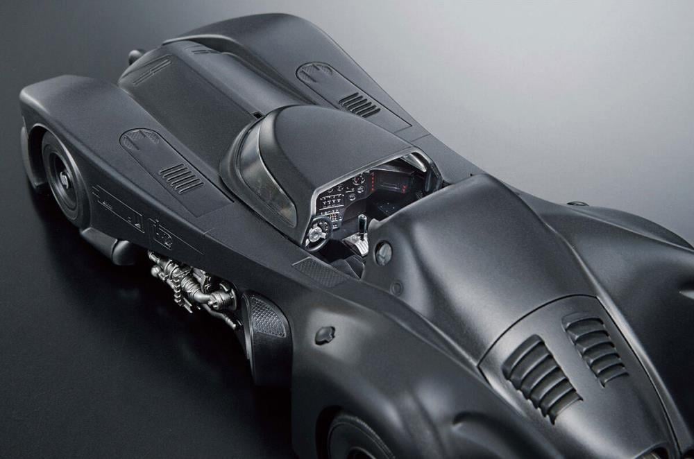 Batman (1989) Batmobile 1/35 Scale Model Kit