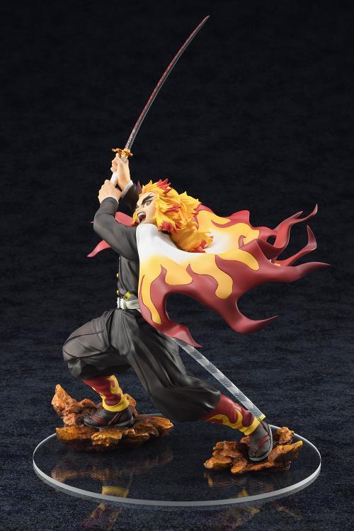 Demon Slayer: Kimetsu no Yaiba Kyojuro Rengoku 1/8 Scale Figure